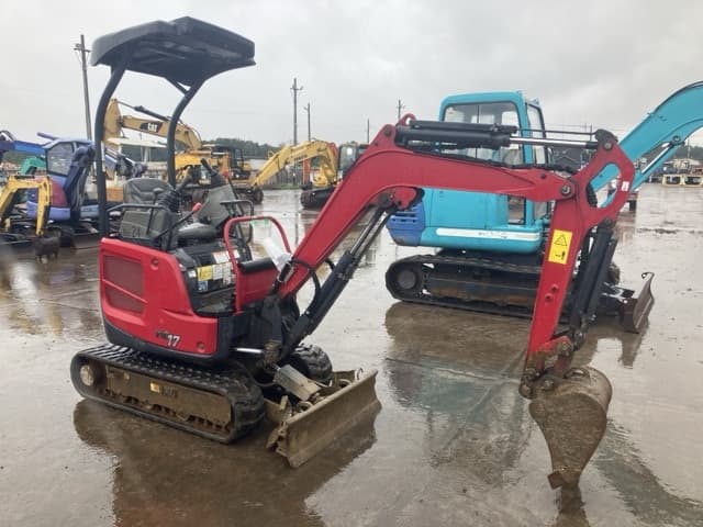 MINI EXCAVATOR — Auction (lot 8461-237)