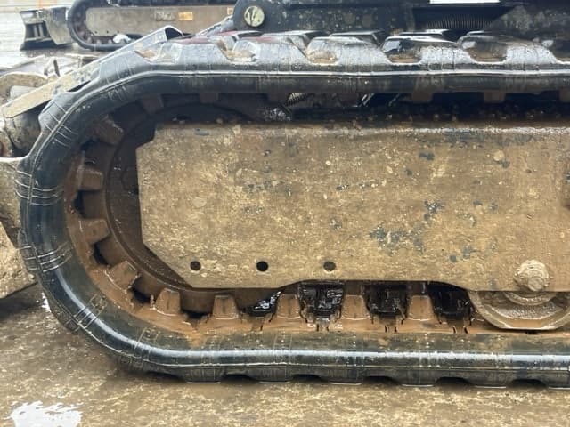 MINI EXCAVATOR — Auction (lot 8461-237)