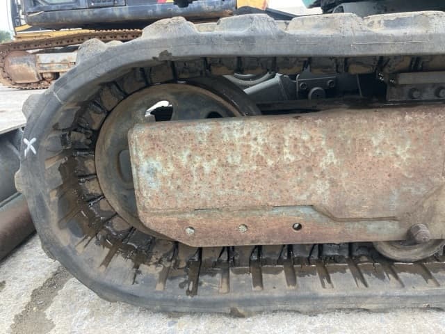 MINI EXCAVATOR — Auction (lot 8461-239)