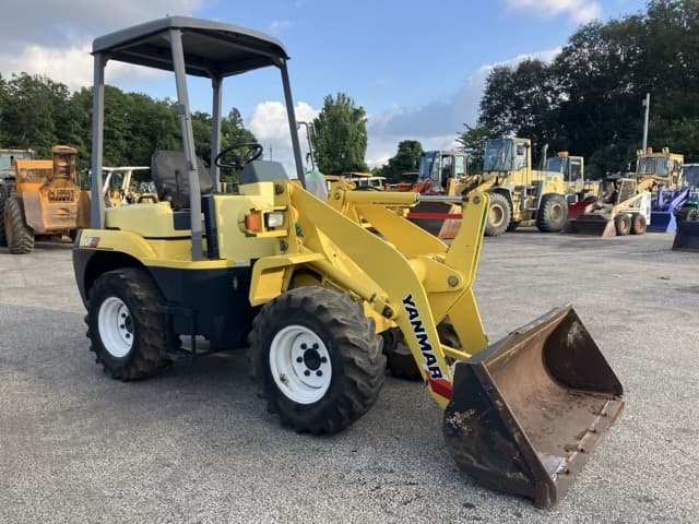 MINI WHEEL LOADER — Auction (lot 8461-241)