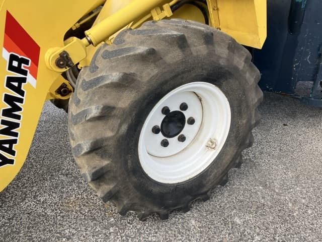 MINI WHEEL LOADER — Auction (lot 8461-241)