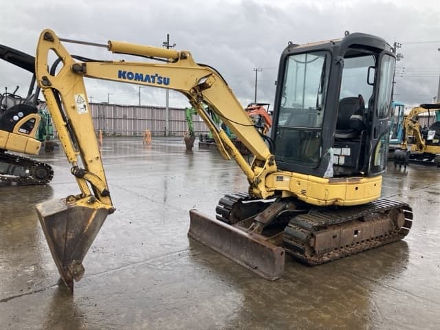 MINI EXCAVATOR — Auction (lot 8461-243)