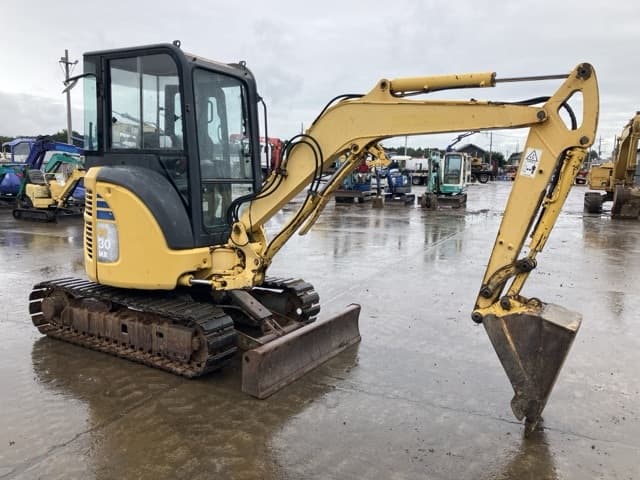 MINI EXCAVATOR — Auction (lot 8461-243)