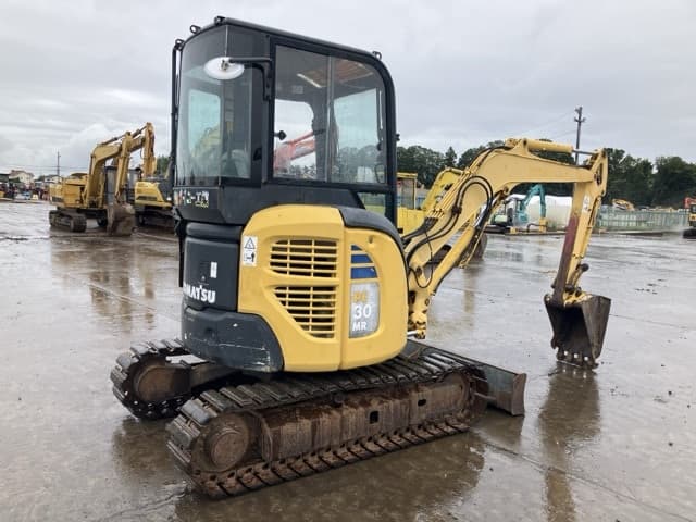 MINI EXCAVATOR — Auction (lot 8461-243)