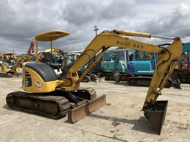 MINI EXCAVATOR — Auction (lot 8461-244)