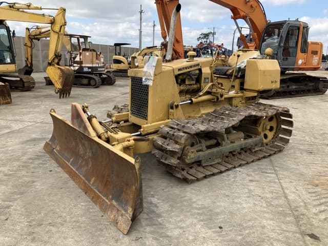 Bulldozer — Auction (lot 8461-249)