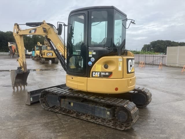 MINI EXCAVATOR — Auction (lot 8461-25)