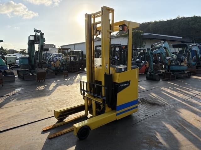 Reach Forklift — Auction (lot 8461-25001)