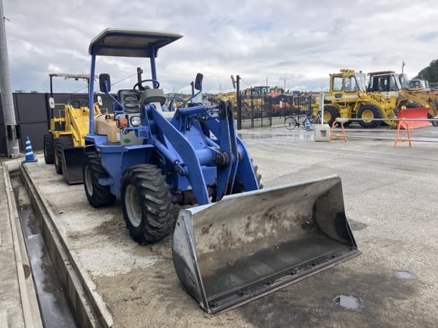 MINI WHEEL LOADER — Auction (lot 8461-255)