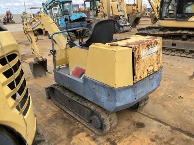 MINI EXCAVATOR — Auction (lot 8461-257)