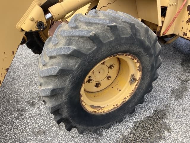 MINI WHEEL LOADER — Auction (lot 8461-258)