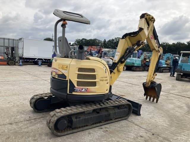 MINI EXCAVATOR — Auction (lot 8461-261)