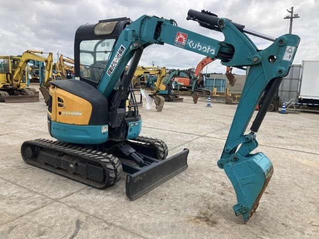 MINI EXCAVATOR — Auction (lot 8461-262)