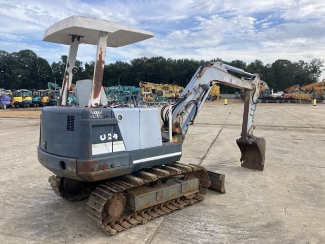 MINI EXCAVATOR — Auction (lot 8461-27)