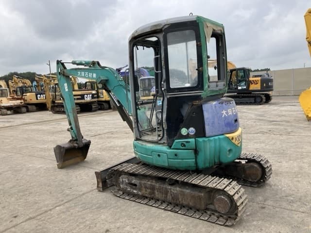 MINI EXCAVATOR — Auction (lot 8461-275)