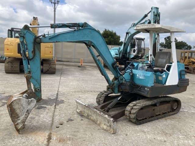 MINI EXCAVATOR — Auction (lot 8461-279)