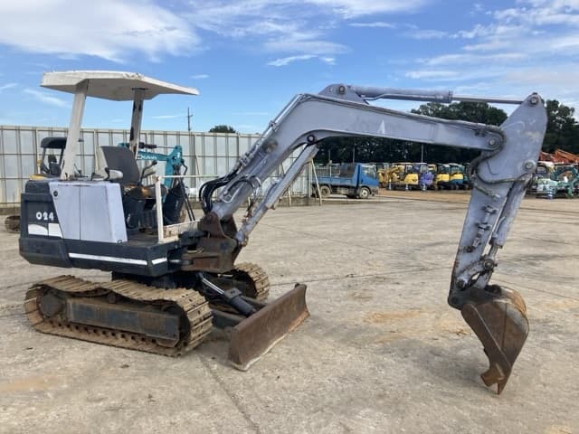 MINI EXCAVATOR — Auction (lot 8461-28)