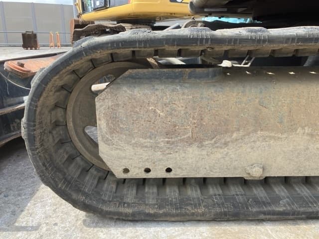MINI EXCAVATOR — Auction (lot 8461-280)