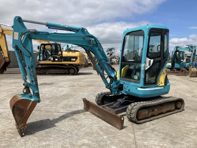 MINI EXCAVATOR — Auction (lot 8461-286)