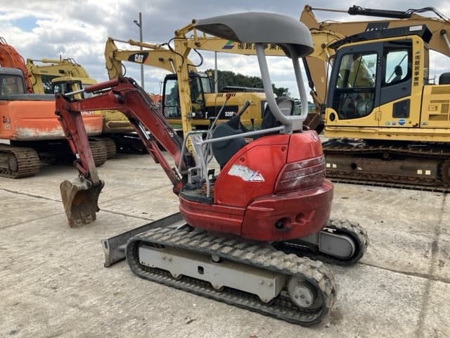 MINI EXCAVATOR — Auction (lot 8461-292)