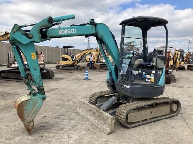 MINI EXCAVATOR — Auction (lot 8461-294)