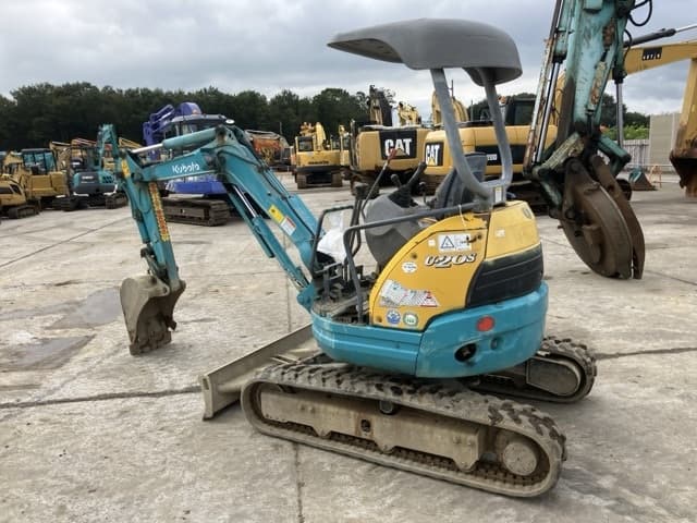 MINI EXCAVATOR — Auction (lot 8461-295)