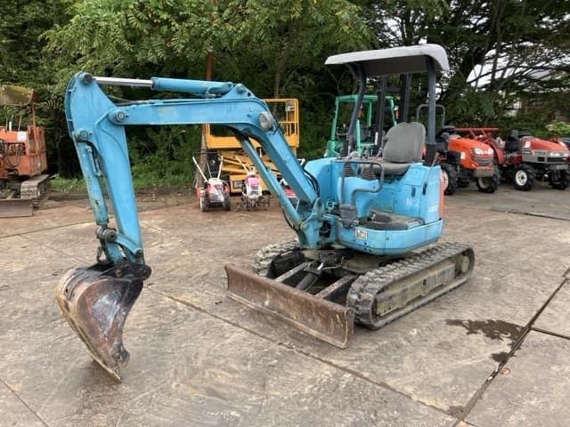 MINI EXCAVATOR — Auction (lot 8461-30002)