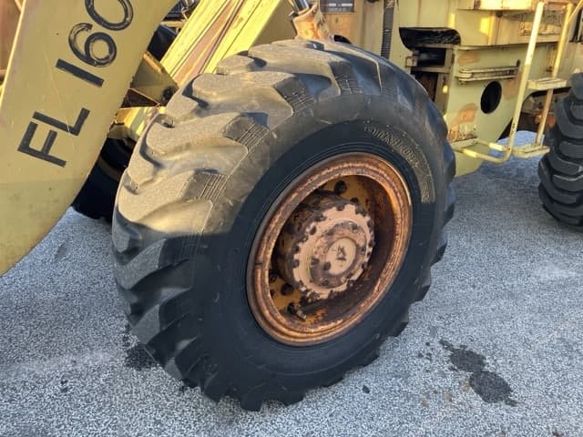 WHEEL LOADER — Auction (lot 8461-302)