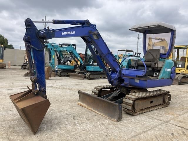 MINI EXCAVATOR — Auction (lot 8461-309)