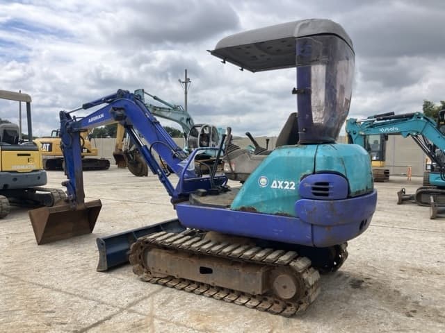 MINI EXCAVATOR — Auction (lot 8461-309)