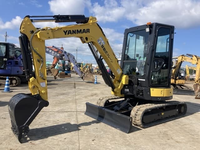 MINI EXCAVATOR — Auction (lot 8461-314)
