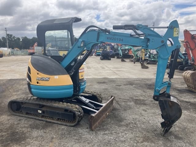 MINI EXCAVATOR — Auction (lot 8461-319)