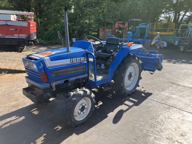 Tractor — Auction (lot 8461-32003)