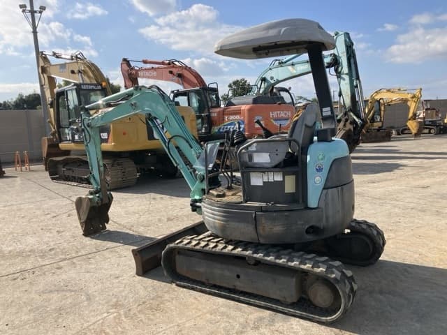 MINI EXCAVATOR — Auction (lot 8461-321)