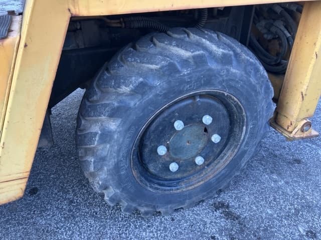 MINI WHEEL LOADER — Auction (lot 8461-322)
