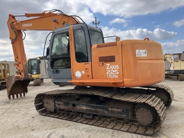 EXCAVATOR — Auction (lot 8461-326)