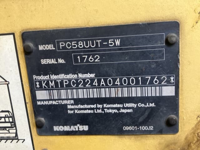 MINI EXCAVATOR — Auction (lot 8461-327)