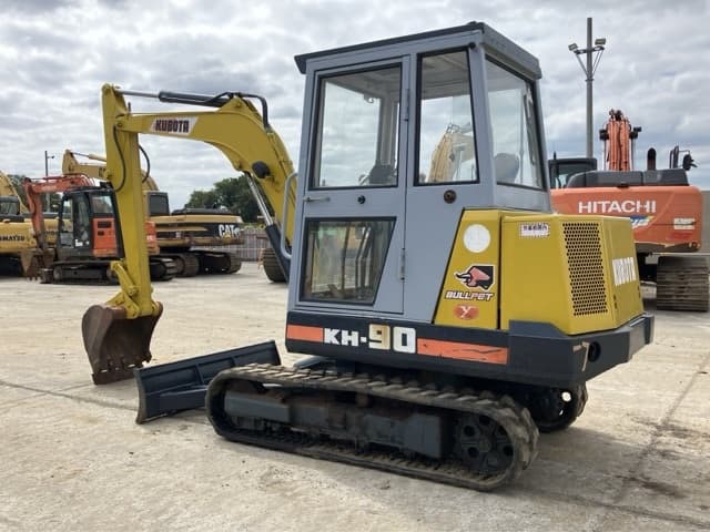 MINI EXCAVATOR — Auction (lot 8461-328)
