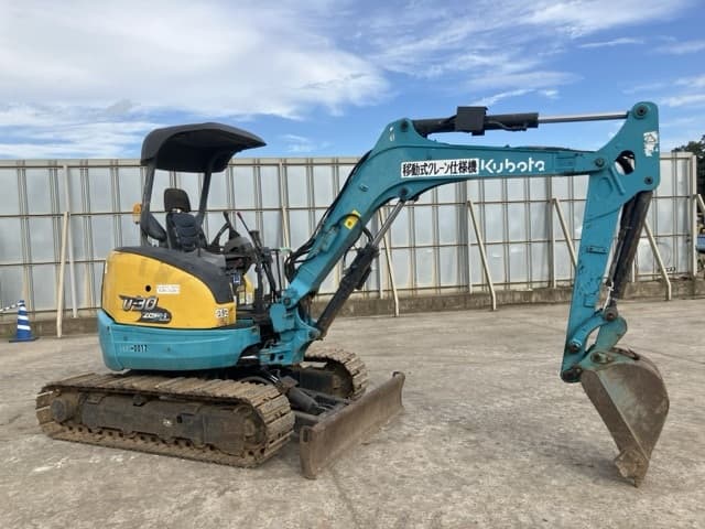 MINI EXCAVATOR — Auction (lot 8461-33)