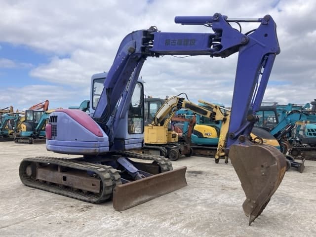 EXCAVATOR — Auction (lot 8461-331)