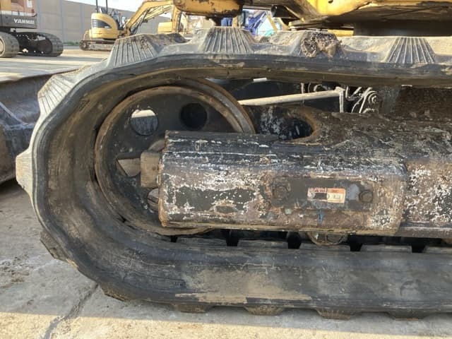 MINI EXCAVATOR — Auction (lot 8461-338)