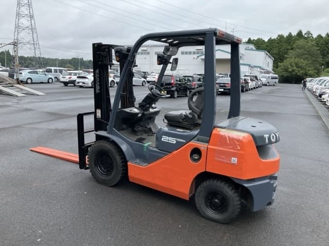 Forklift — Auction (lot 8461-34004)