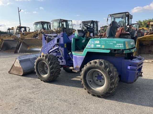 MINI WHEEL LOADER — Auction (lot 8461-342)