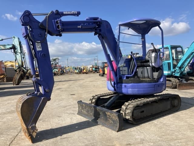 MINI EXCAVATOR — Auction (lot 8461-343)