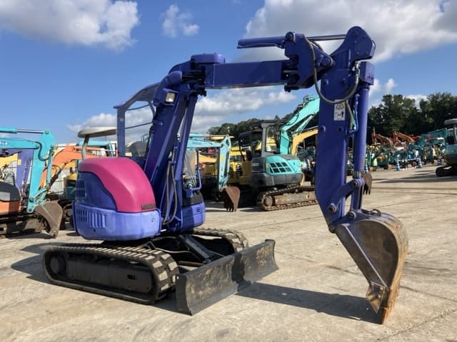 MINI EXCAVATOR — Auction (lot 8461-343)