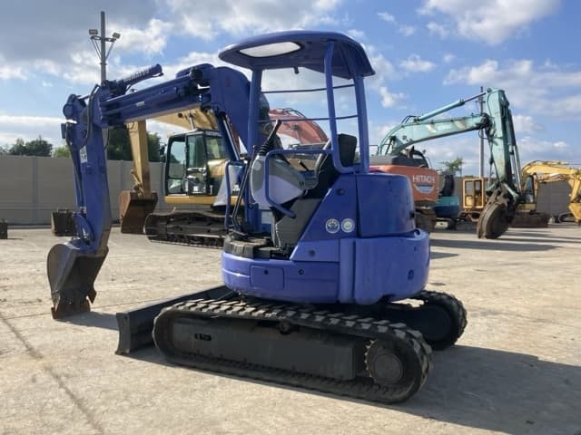 MINI EXCAVATOR — Auction (lot 8461-343)