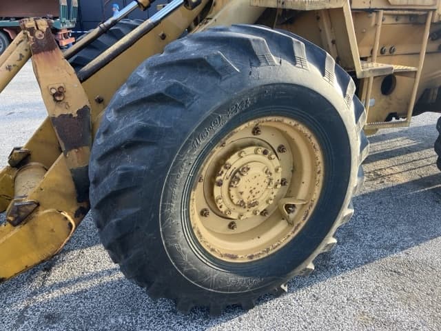 WHEEL LOADER — Auction (lot 8461-348)