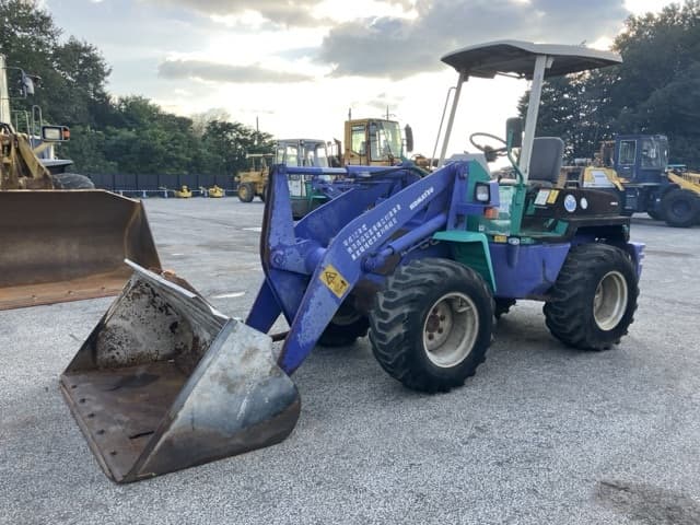 MINI WHEEL LOADER — Auction (lot 8461-349)