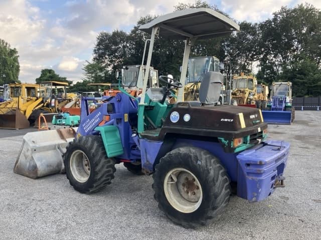 MINI WHEEL LOADER — Auction (lot 8461-349)