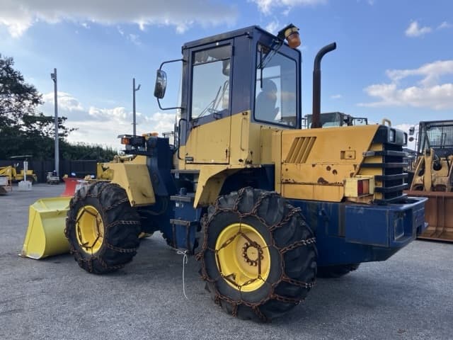 WHEEL LOADER — Auction (lot 8461-350)